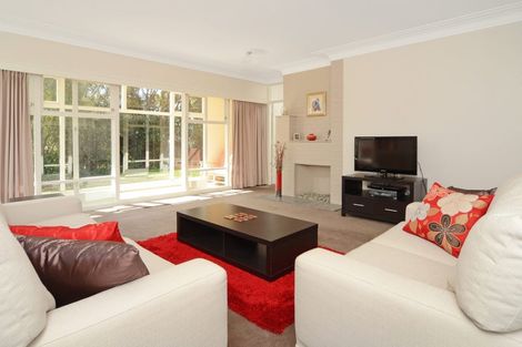 Photo of property in 1/11 Anne Mclean Drive, Bayview, Auckland, 0629