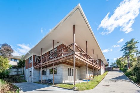 Photo of property in 176 Sturges Road, Henderson, Auckland, 0612