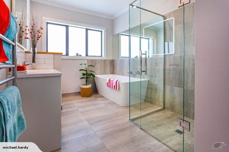 Photo of property in 148 Kupe Drive, Whitianga, 3510