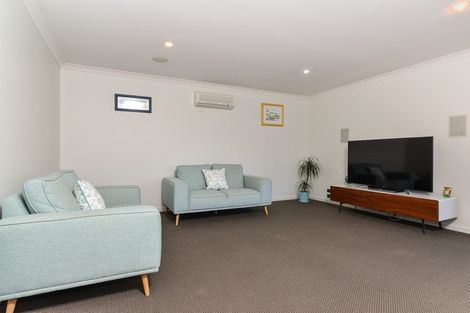 Photo of property in 26 The Esplanade, Huntington, Hamilton, 3210
