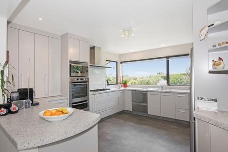 Photo of property in 17 Lansdowne Street, Clifton, Takaka, 7183