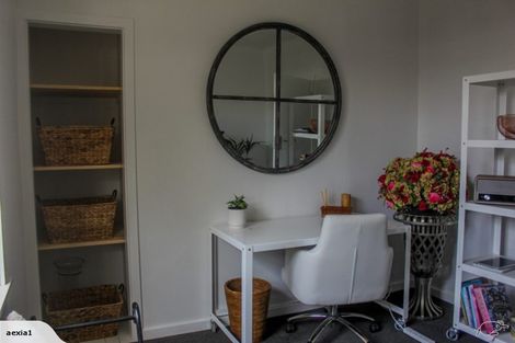 Photo of property in 84 Brooklands Road, Brooklands, New Plymouth, 4310