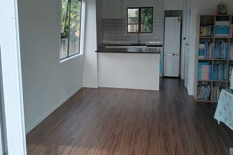 Photo of property in 2/47 Luton Avenue, Sunnyhills, Auckland, 2010