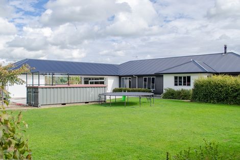 Photo of property in 2 The Glade, Carterton, 5713