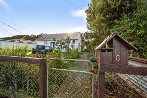 Photo of property in 6 Manchester Street, Patea, 4520