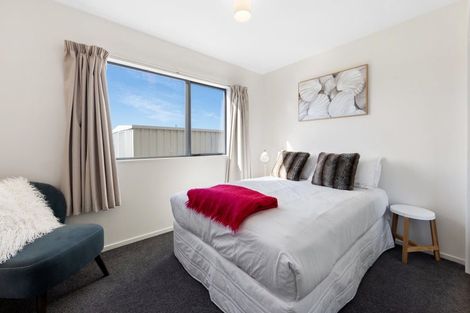 Photo of property in 20a Tiora Place, Upper Riccarton, Christchurch, 8041