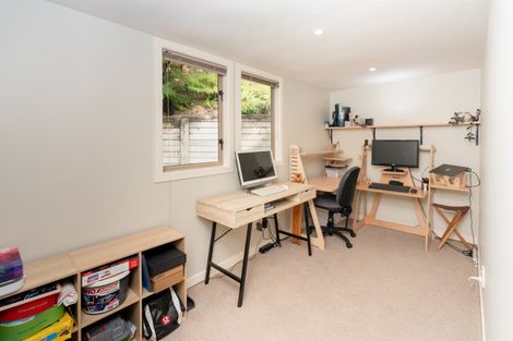 Photo of property in 23 Doris Gordon Crescent, Crofton Downs, Wellington, 6035