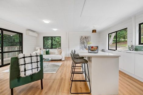 Photo of property in 2/15 Pemberton Avenue, Bayview, Auckland, 0629