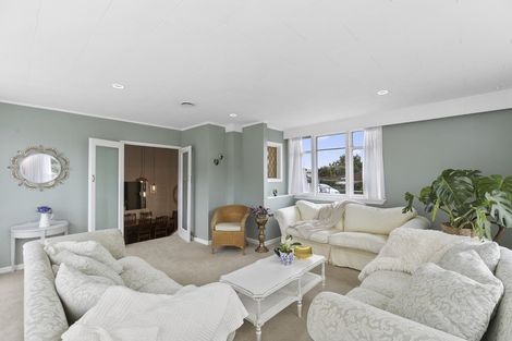 Photo of property in 99 Amohia Street, Paraparaumu, 5032