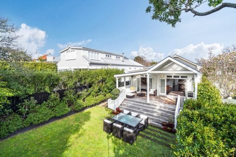 Photo of property in 5 Sentinel Road, Herne Bay, Auckland, 1011