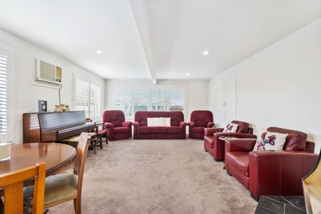 Photo of property in 11 Wellesley Road, Mangere Bridge, Auckland, 2022