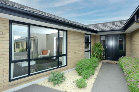 Photo of property in 12 Pukeko Place, Rangiora, 7400