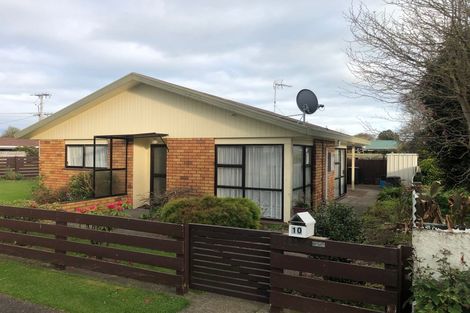Photo of property in 10 Dives Avenue, Hawera, 4610