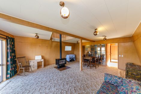 Photo of property in 14 Peter Hall Drive, Kelvin Grove, Palmerston North, 4414