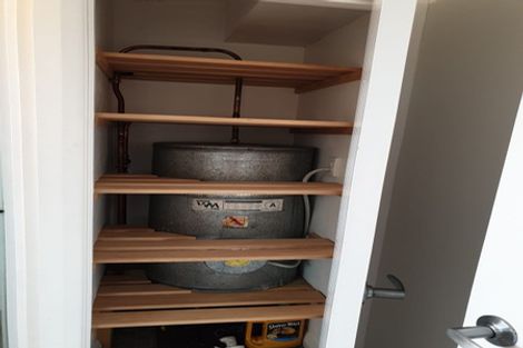 Photo of property in 6 Harbour Street, Moturoa, New Plymouth, 4310