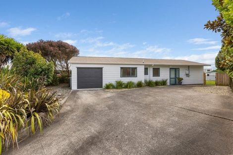 Photo of property in 10 Meade Place, Bell Block, New Plymouth, 4312