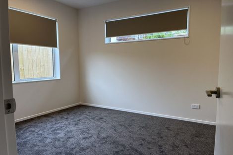 Photo of property in 1c Taupiko Place, Green Bay, Auckland, 0604