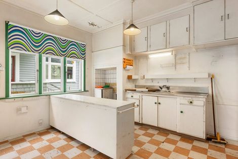 Photo of property in 523 Adelaide Road, Berhampore, Wellington, 6023