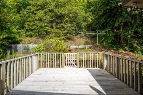 Photo of property in 33 Shera Street, Acacia Bay, Taupo, 3330