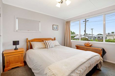 Photo of property in 22 Egmont Street, Castlecliff, Whanganui, 4501