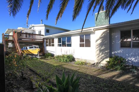 Photo of property in 3 Lorenzen Bay Road, Raglan, 3225