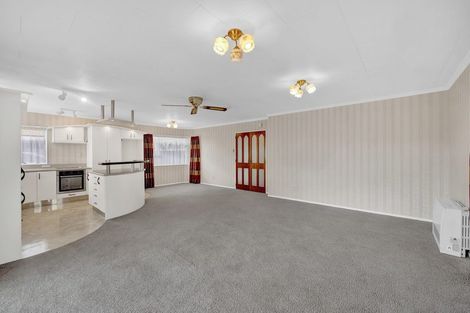Photo of property in 5a Surrey Street, Hawera, 4610