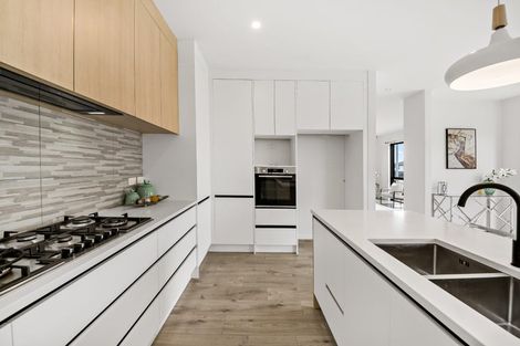Photo of property in 38b Mcwhirters Farm Lane, Massey, Auckland, 0614