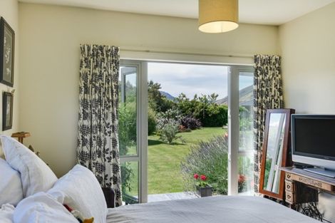 Photo of property in 27 Onslow Road, Lake Hayes, Queenstown, 9304