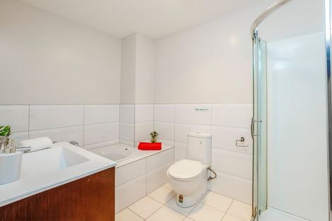 Photo of property in 208 Porchester Road, Takanini, 2112