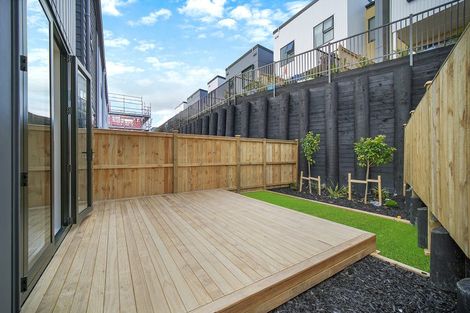 Photo of property in 55 Puihi Crescent, Massey, 0614