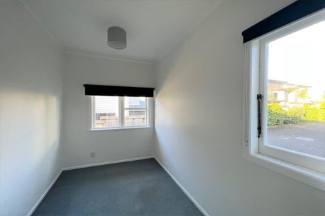 Photo of property in 22 Walker Road, Point Chevalier, Auckland, 1022