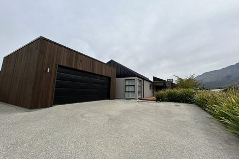 Photo of property in 26 Jacks Point Rise, Jacks Point, Queenstown, 9371