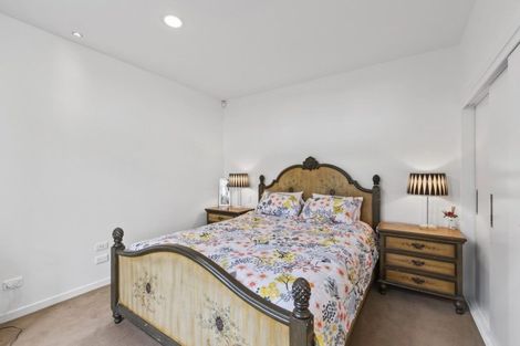 Photo of property in 8 Sylvan Park Avenue, Milford, Auckland, 0620