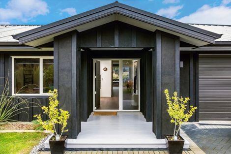 Photo of property in 15 Kittyhawk Drive, Kinloch, Taupo, 3377