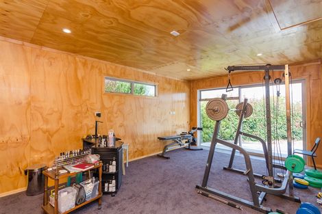 Photo of property in 2 The Glade, Carterton, 5713