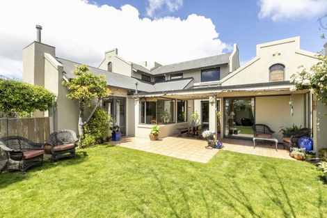 Photo of property in 49 Hikanui Drive, Havelock North, 4130