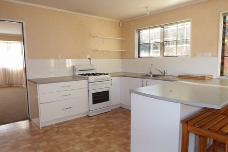 Photo of property in 34 Parkes Avenue, Saint Johns Hill, Whanganui, 4501