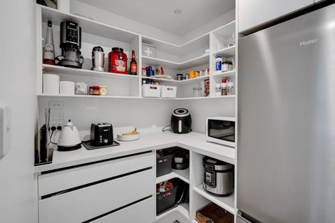 Photo of property in 65 Bayly Road, Blagdon, New Plymouth, 4310