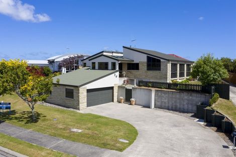 Photo of property in 11 Claremont Rise, Levin, 5510