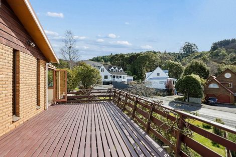 Photo of property in 99 Glenross Street, Glenross, Dunedin, 9011
