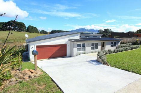 Photo of property in 19 Robertson Street, Raglan, 3225