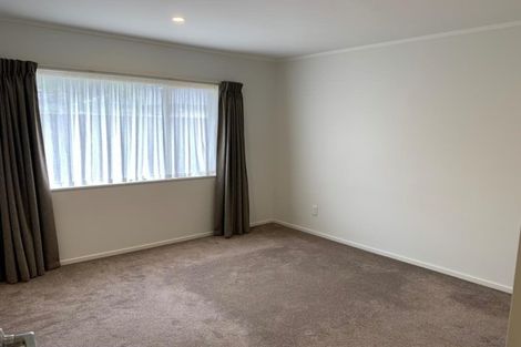 Photo of property in 6 Villa Grove, Paraparaumu, 5032