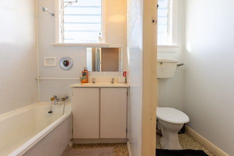 Photo of property in 43 Mcphee Street, Dannevirke, 4930