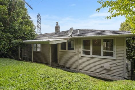 Photo of property in 7 Chequers Way, Crofton Downs, Wellington, 6035