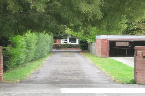 Photo of property in 14 Mangaroa Hill Road, Maoribank, Upper Hutt, 5018