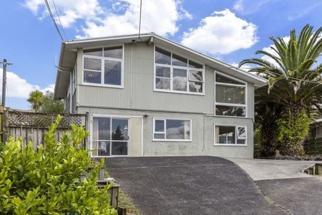 Photo of property in 50 Hogans Road, Glenfield, Auckland, 0629