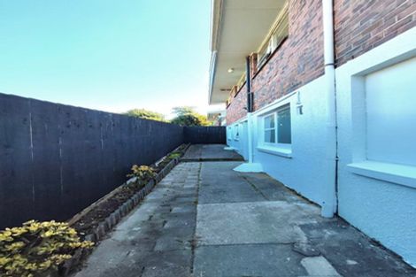 Photo of property in 8 Tye Road, Hillcrest, Auckland, 0627