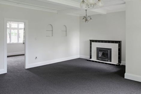 Photo of property in 34 Russell Street, Palmerston North, 4414