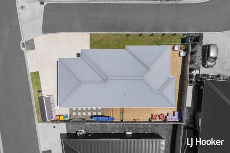 Photo of property in 8 Sandy Place, Waihi Beach, 3611