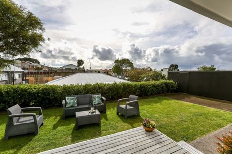 Photo of property in 159c Lemon Street, Strandon, New Plymouth, 4312